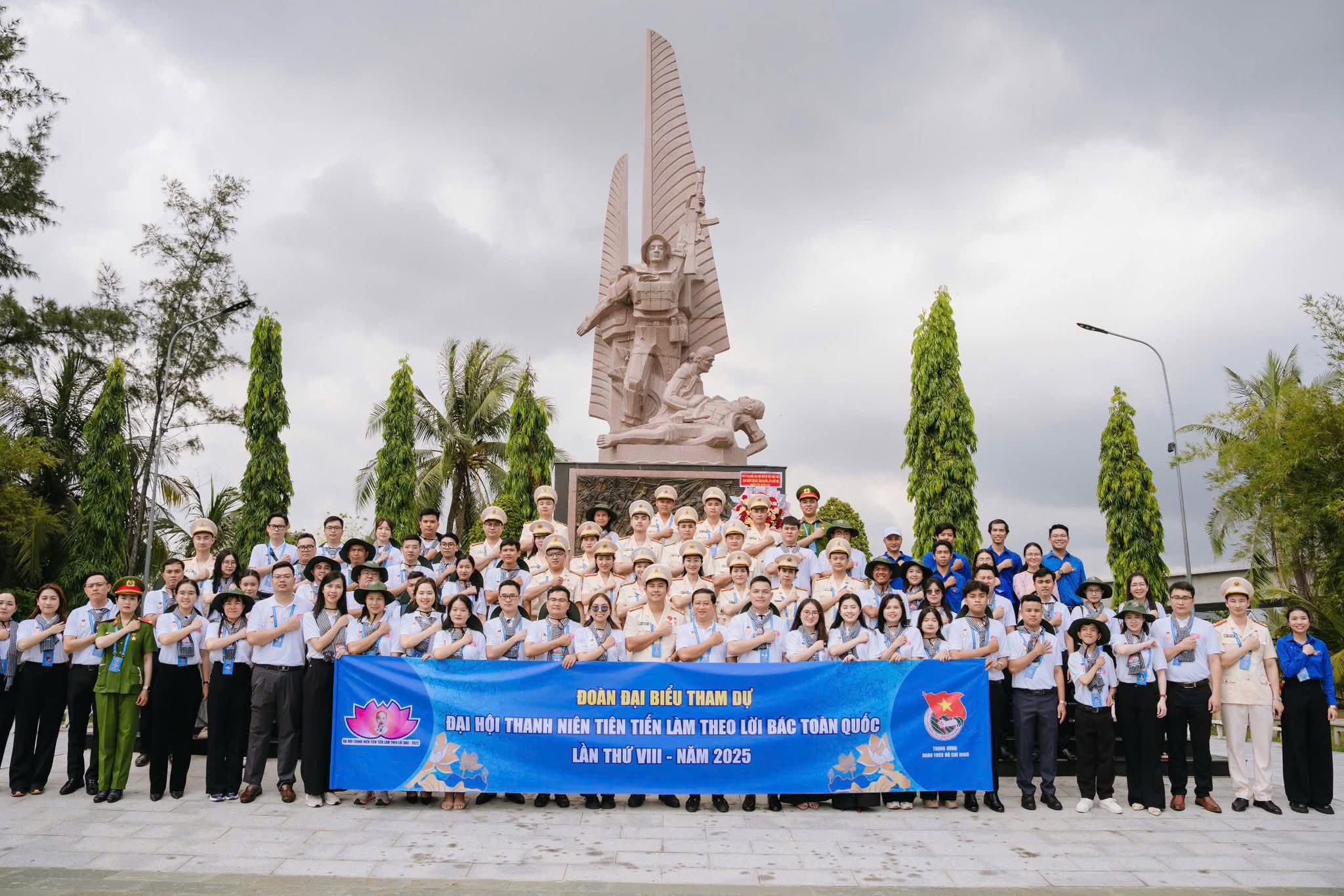 THÁNG 4-2025: Chọn nghề, chọn trường